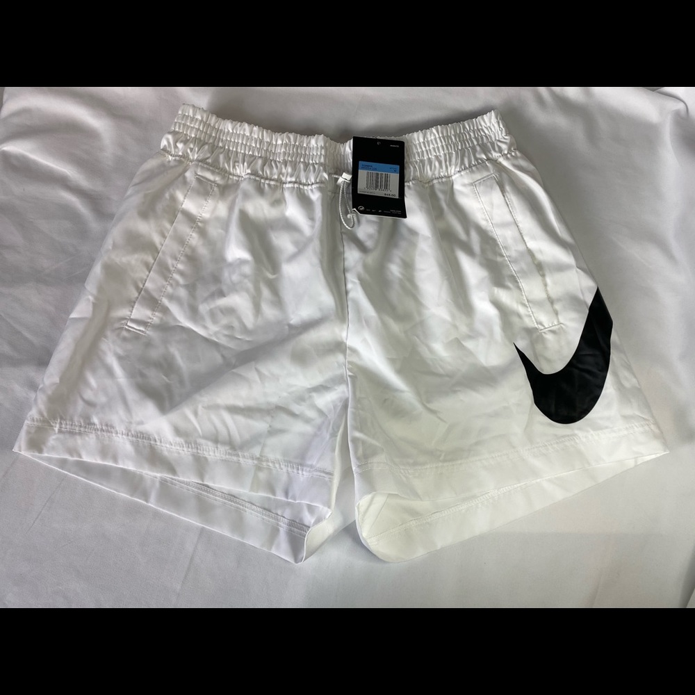 Nike SW Swoosh Woven Short Sz Medium SOLD